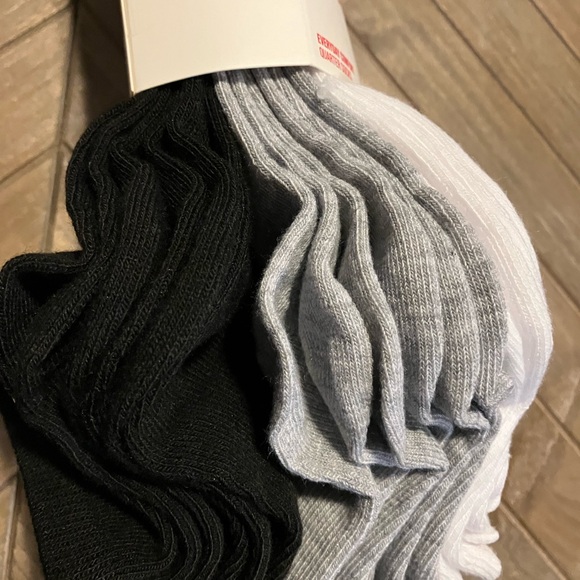 🌸Lucky Brand Quarter Socks - Picture 2 of 6